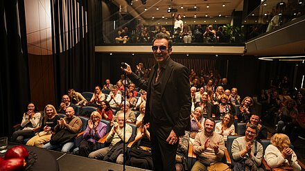 Branko Đurić Đuro ozbiljno nasmejao publiku u Fondaciji Mozzart 