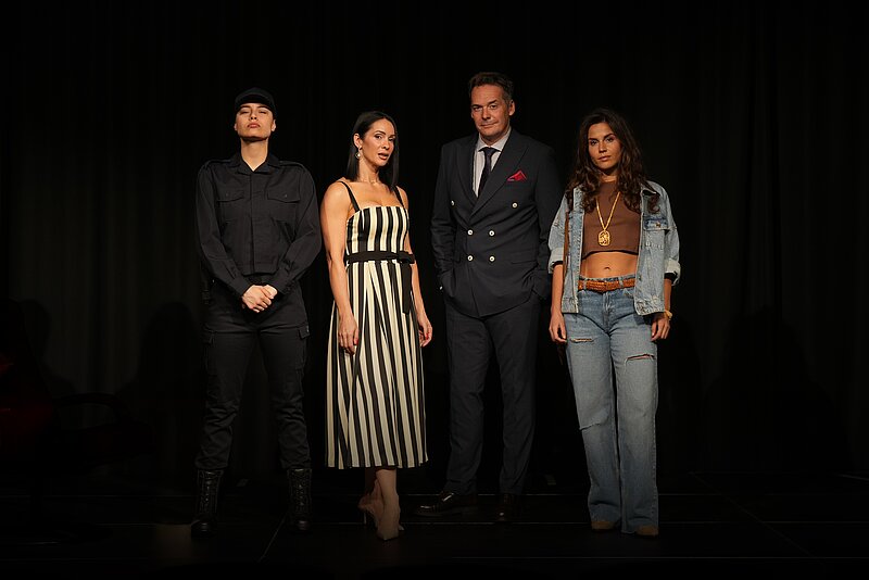 Održana premijera predstave „Rejting tajm“ Darka Bajića u Teatru Humanosti Održana premijera predstave „Rejting tajm“ Darka Bajića u Teatru Humanosti
