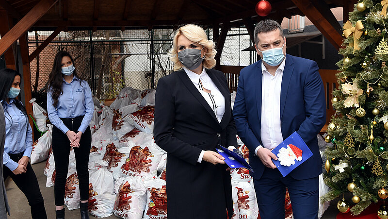 Charity month in Mozzart – Darija Kisić Tepavčević handed gifts in Zvečanska