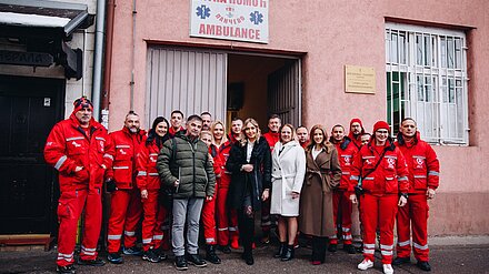 Служба хитне помоћи у Панчеву добила униформе од Фондације Моцарт